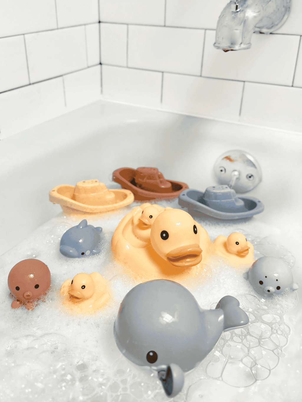 My First Bathtime Toy Set (12 - Pc) - Baby Sessions