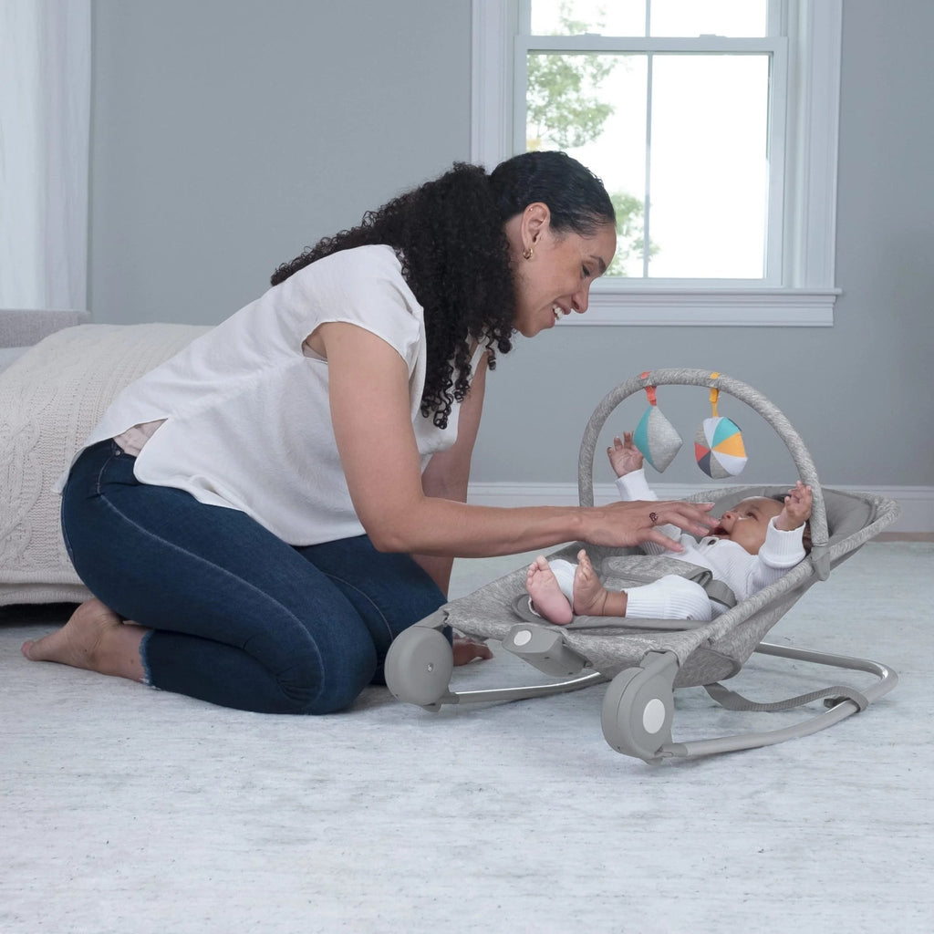 Summer Infant 2 - in - 1 Bouncer & Rocker - Baby Sessions