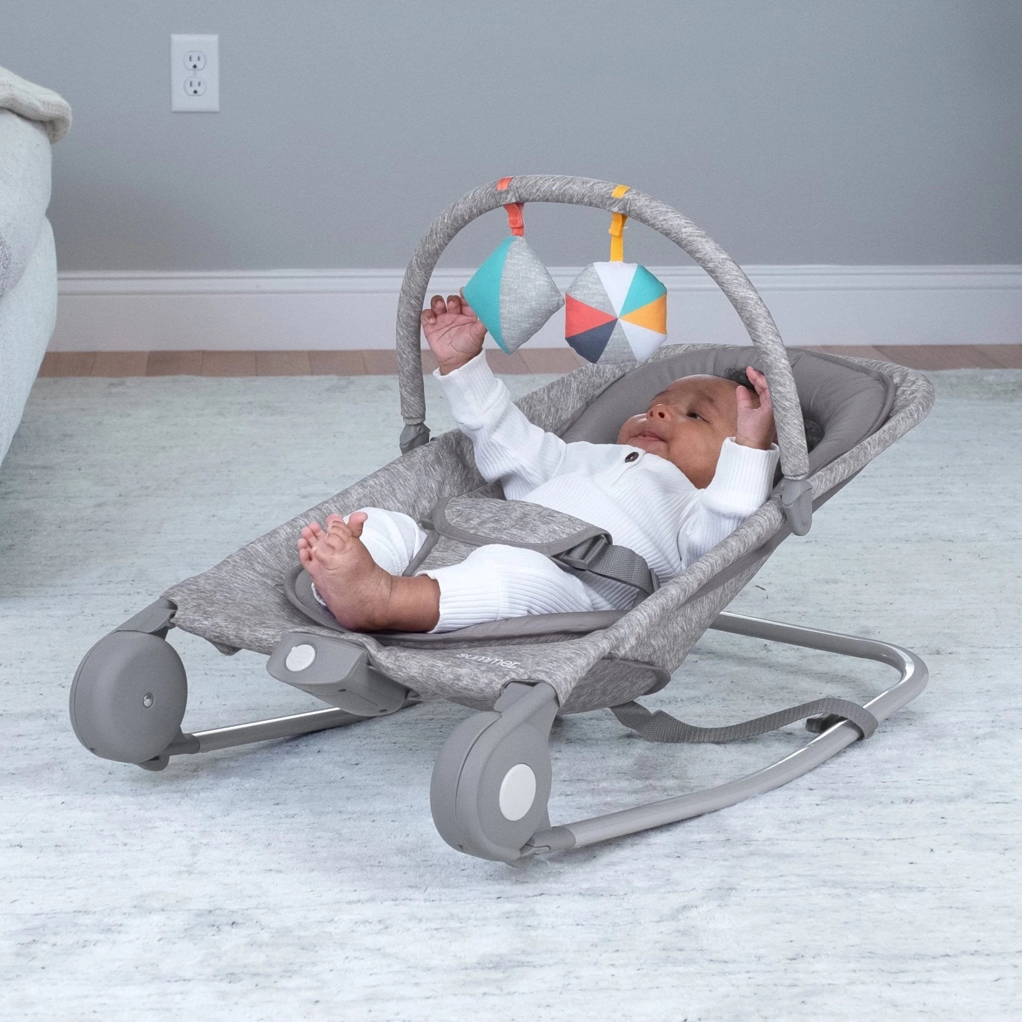 Summer Infant 2 - in - 1 Bouncer & Rocker - Baby Sessions