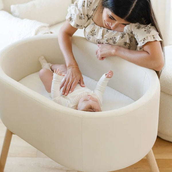 X GATHRE Capsule Bassinet - Baby Sessions